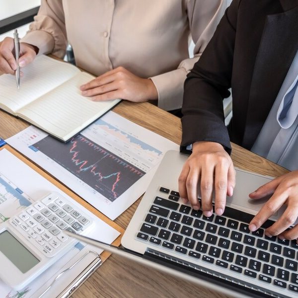 business-team-meeting-discussing-partner-planning-investment-trading-marketing-project_229060-169